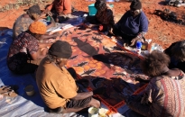 Warakurna-Women Collaborative Painting-2010-16