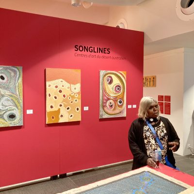 Artist Anawari Inpiti Mitchell visiting the exhibition.